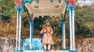 वीर माधो सिंह भंडारी की प्रतिमा
